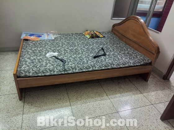 Semi Double Bed